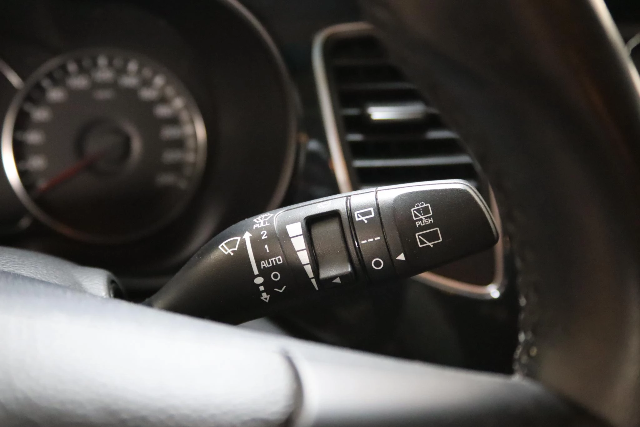 Hoofdafbeelding Kia Carens