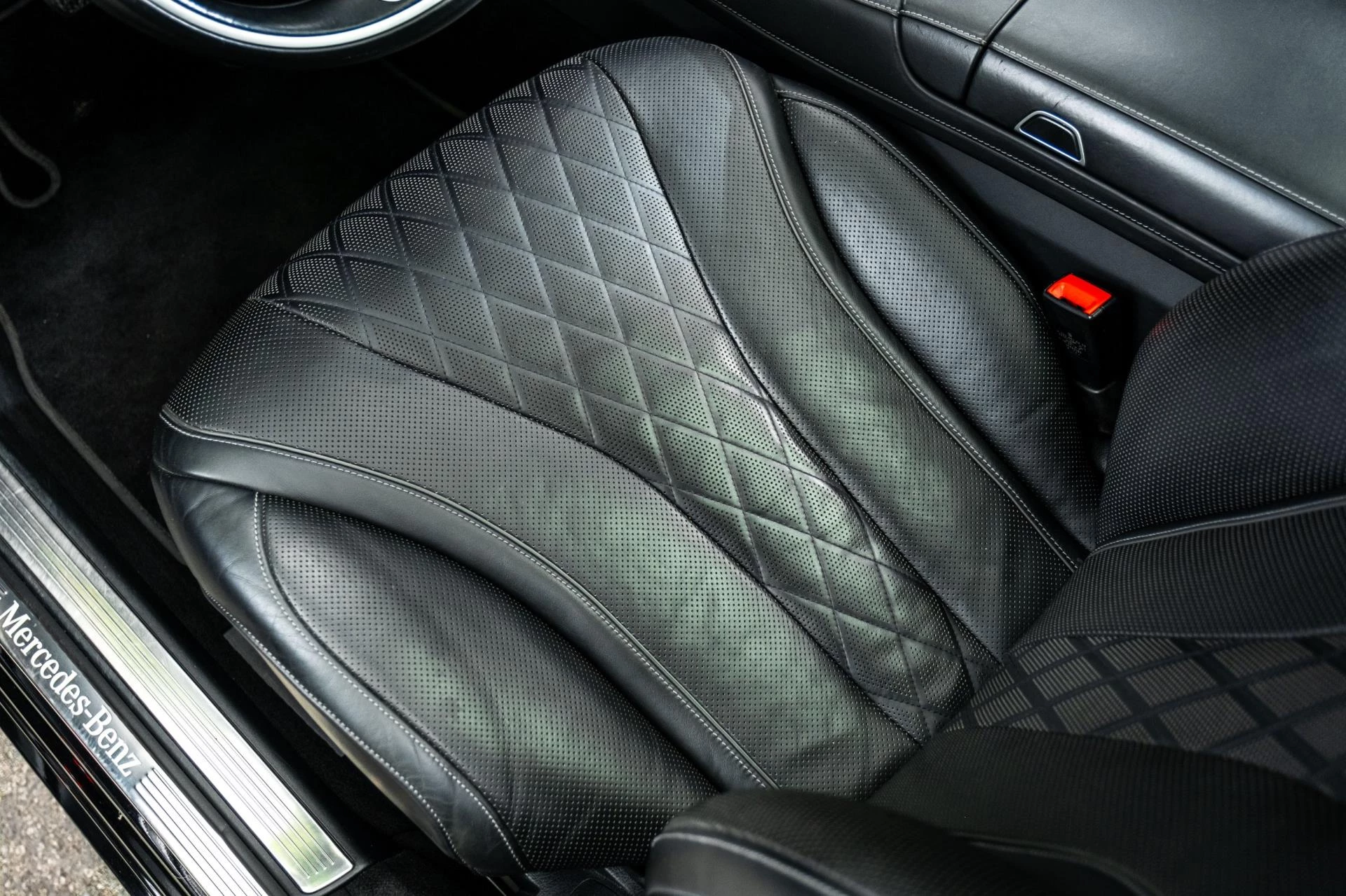 Hoofdafbeelding Mercedes-Benz S-Klasse