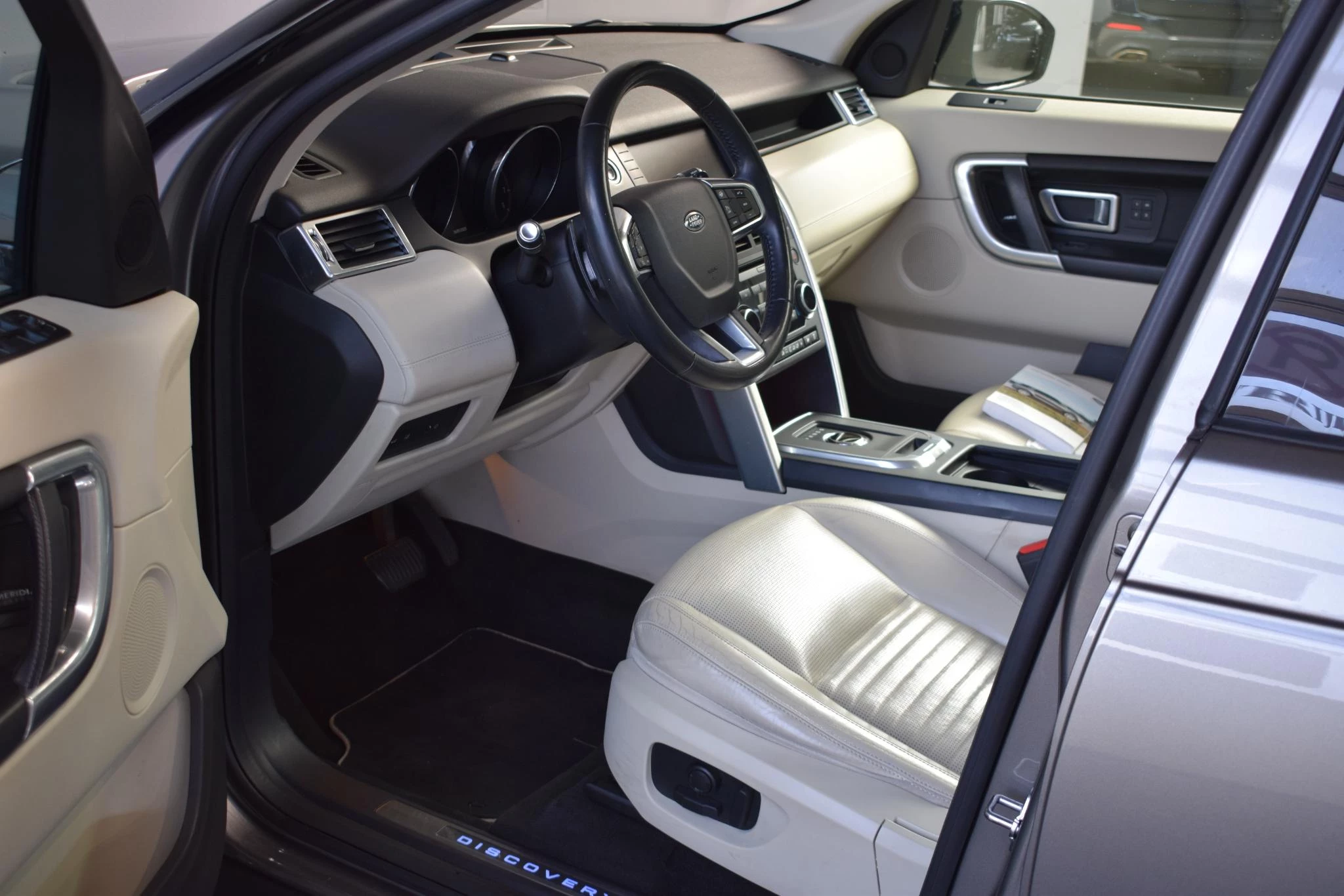 Hoofdafbeelding Land Rover Discovery