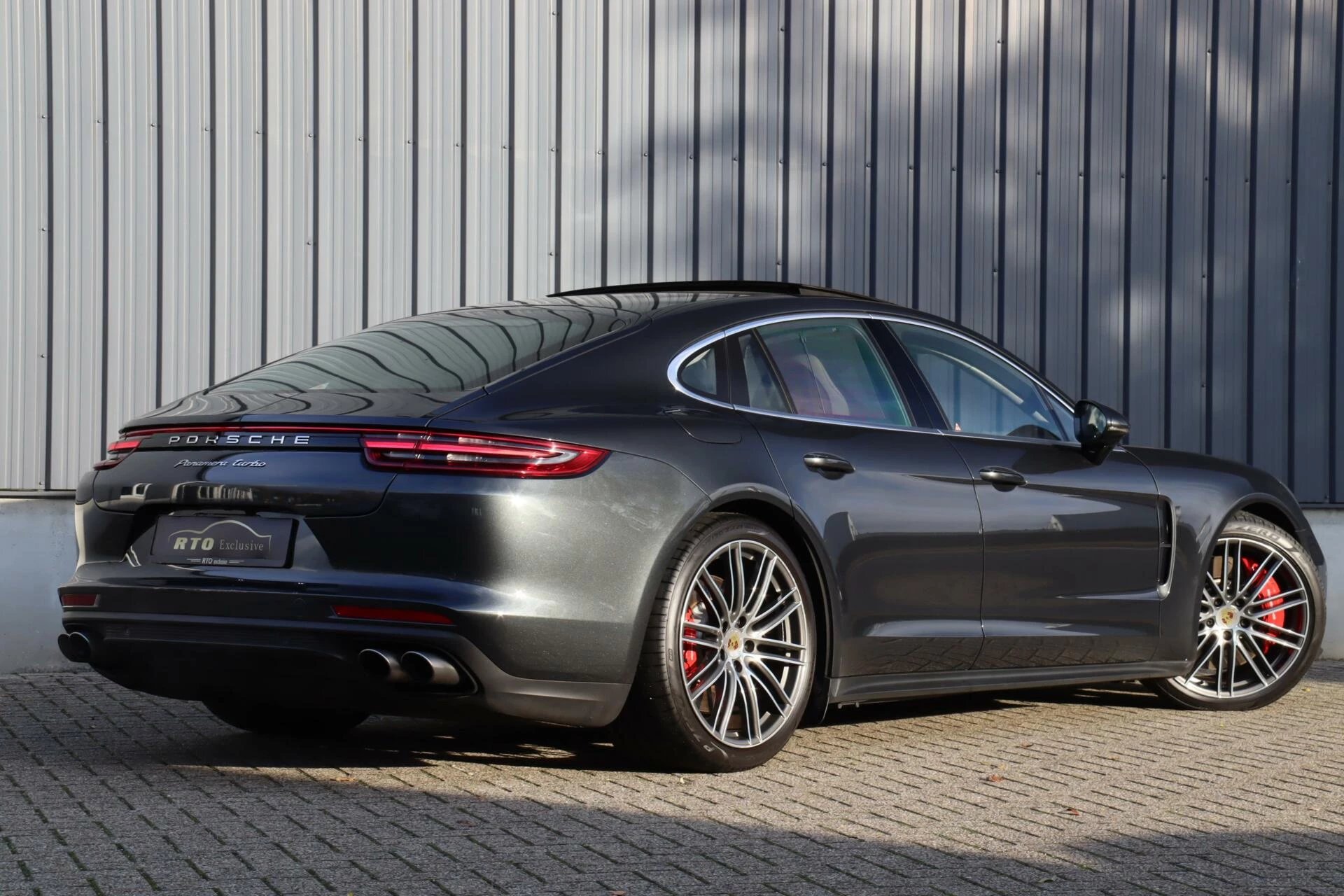 Hoofdafbeelding Porsche Panamera