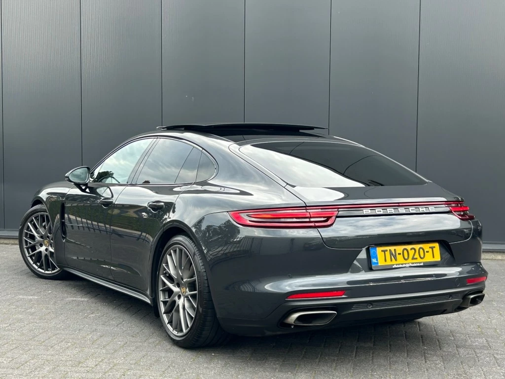 Hoofdafbeelding Porsche Panamera