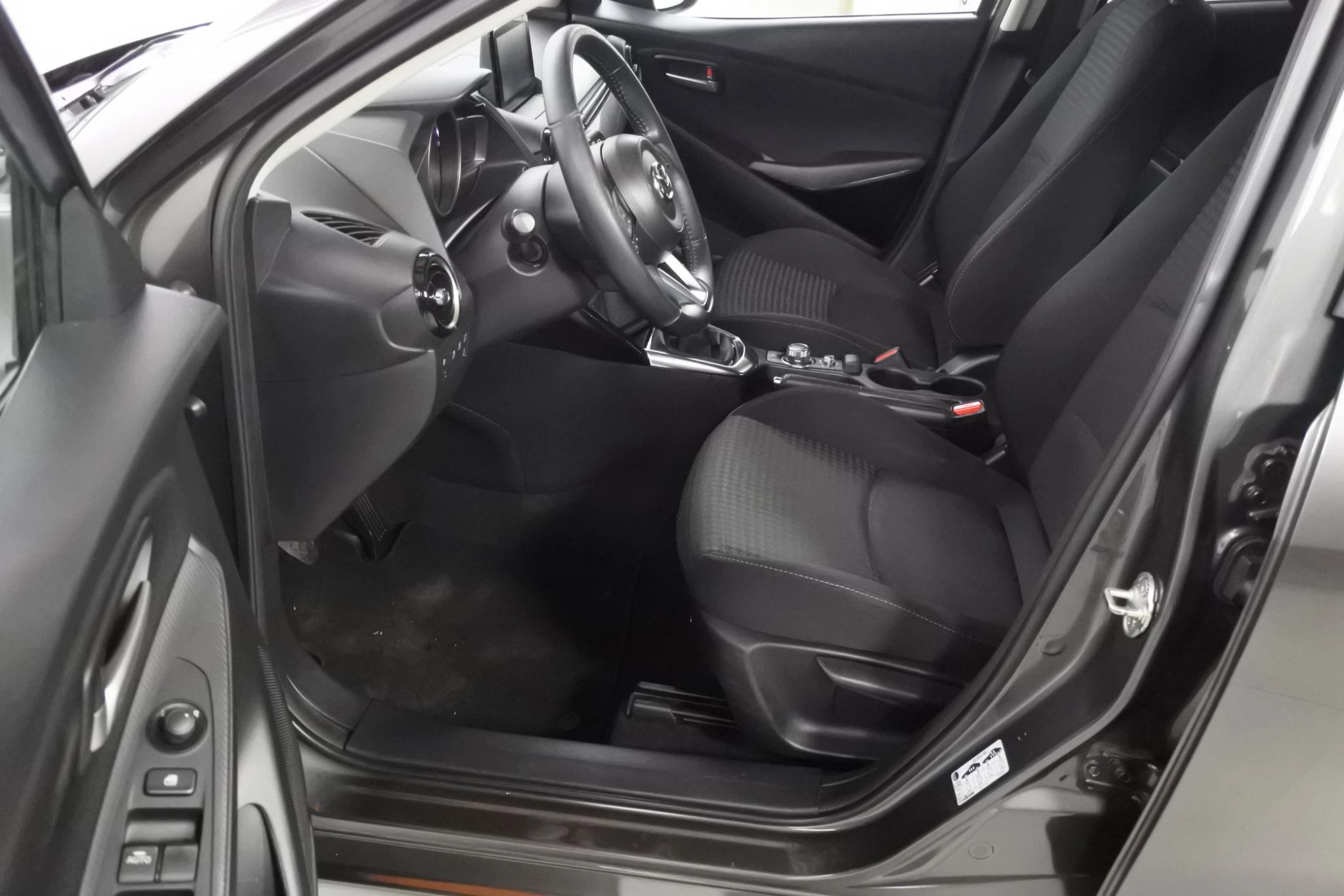 Hoofdafbeelding Mazda 2