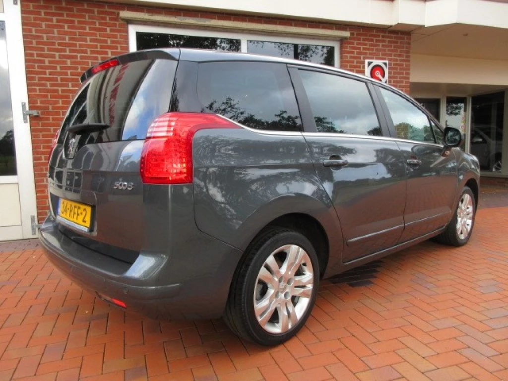 Hoofdafbeelding Peugeot 5008