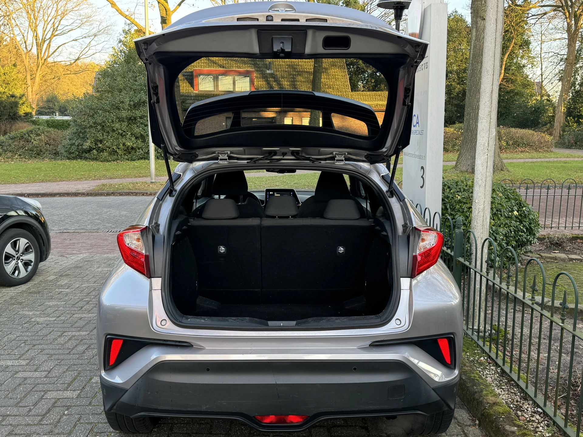 Hoofdafbeelding Toyota C-HR