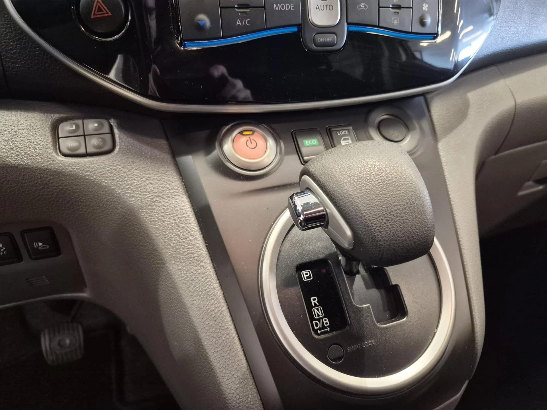 Hoofdafbeelding Nissan NV200