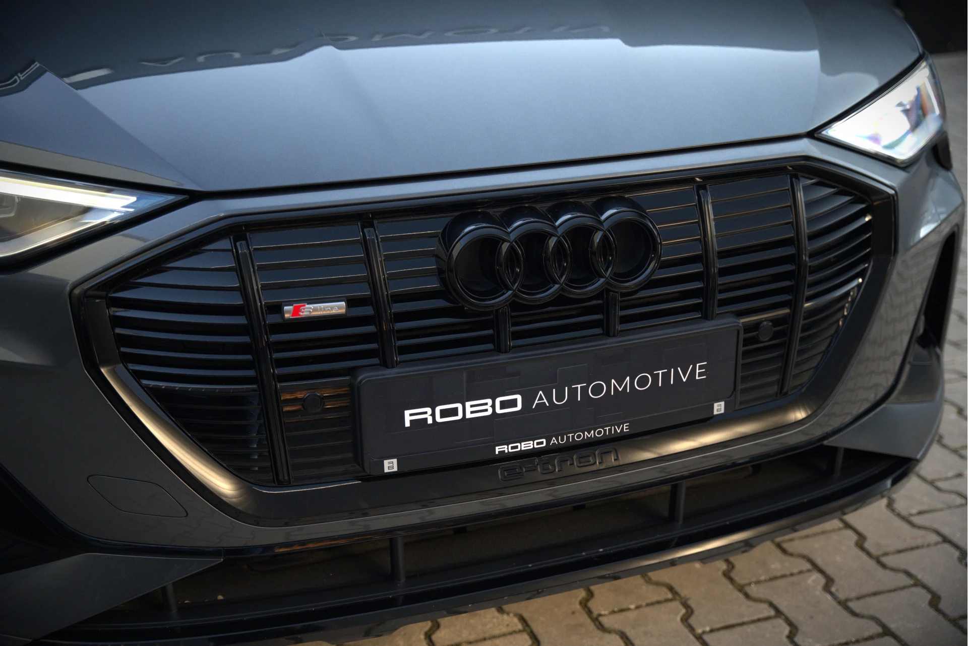 Hoofdafbeelding Audi e-tron