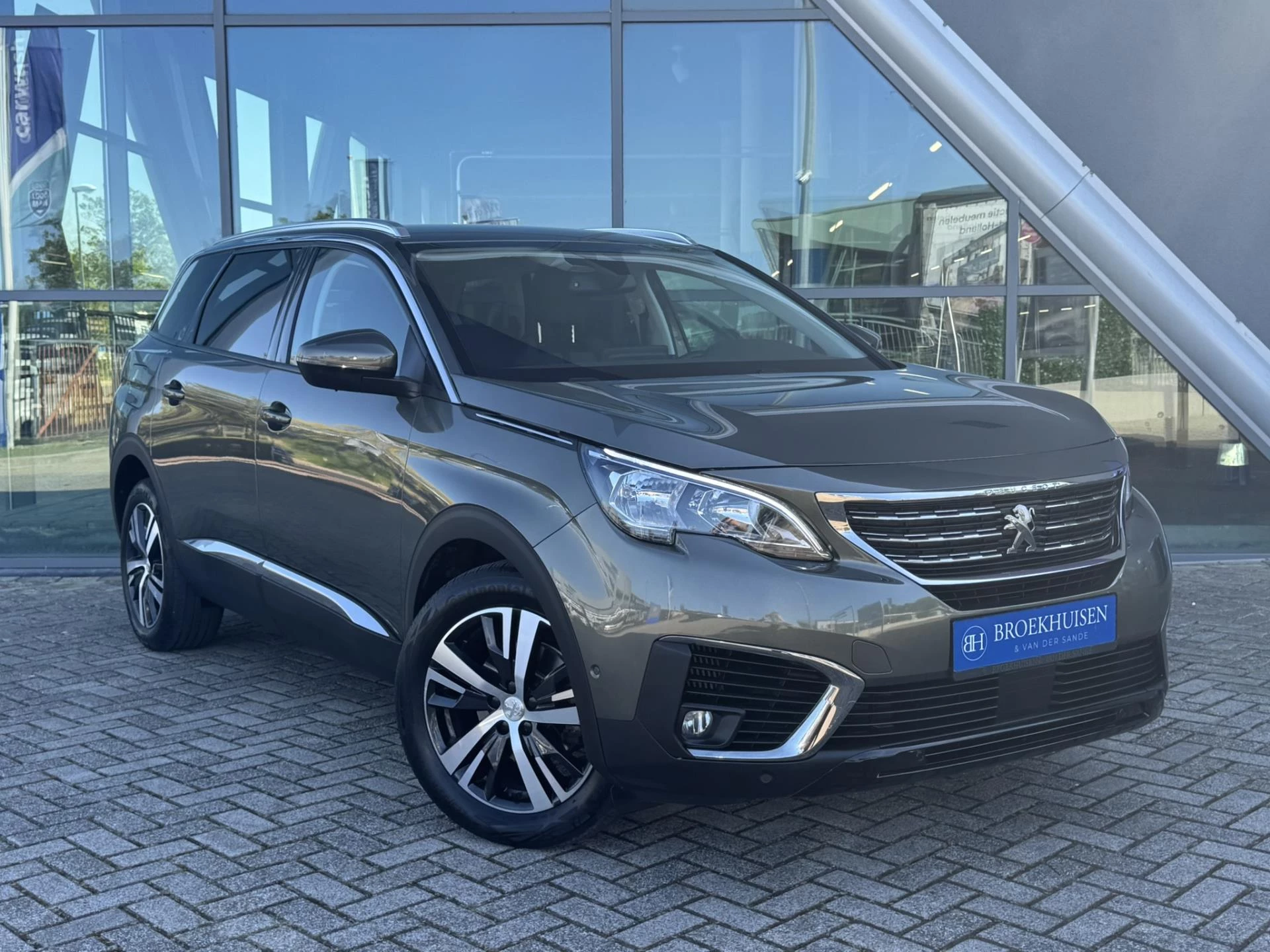 Hoofdafbeelding Peugeot 5008