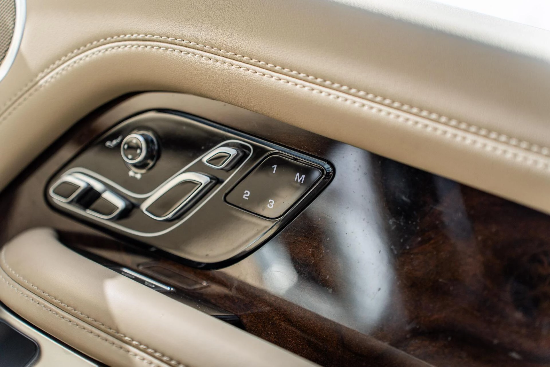 Hoofdafbeelding Land Rover Range Rover