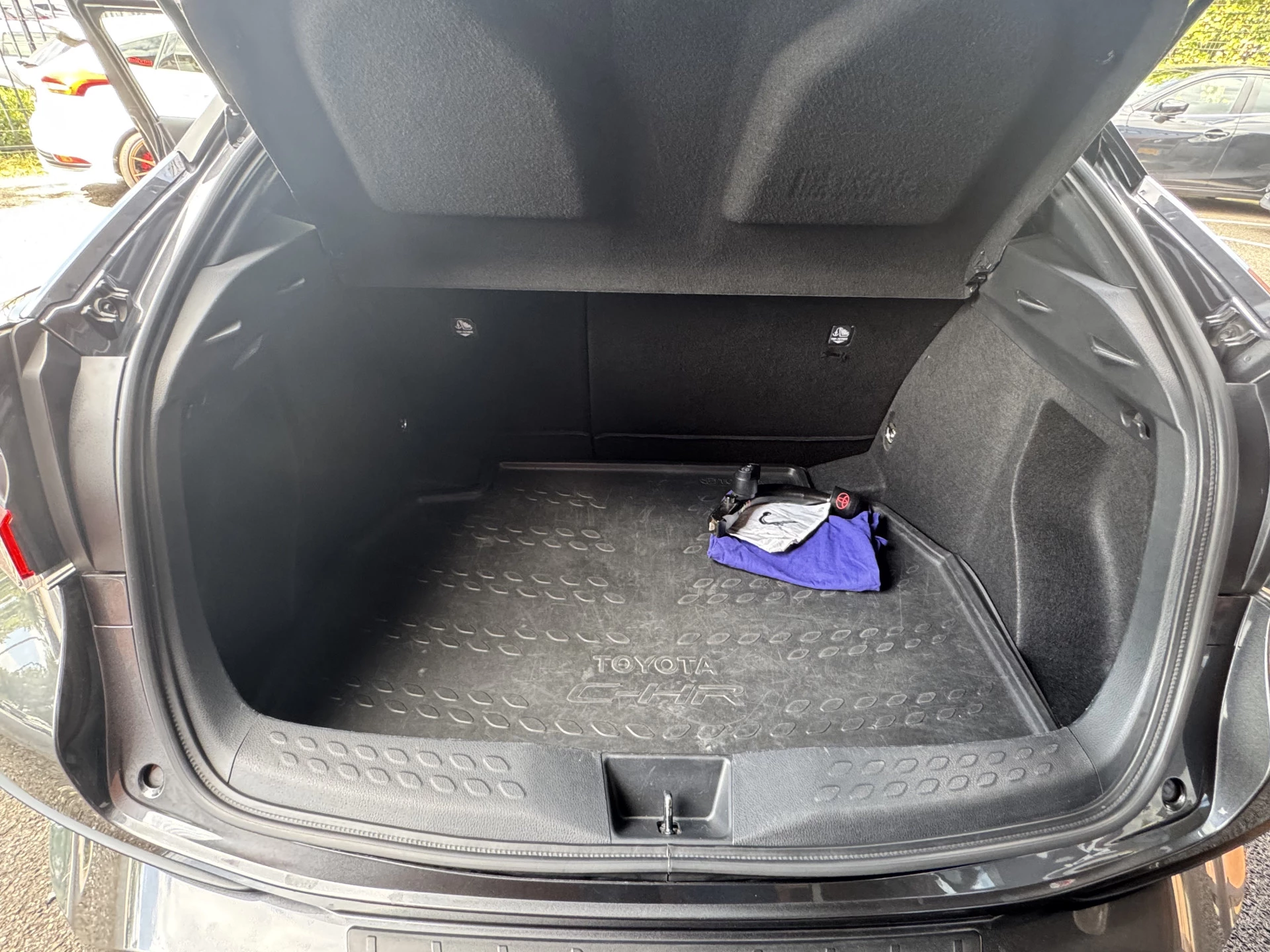 Hoofdafbeelding Toyota C-HR