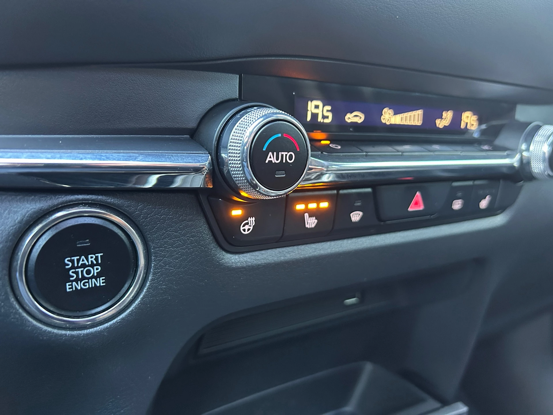 Hoofdafbeelding Mazda CX-30