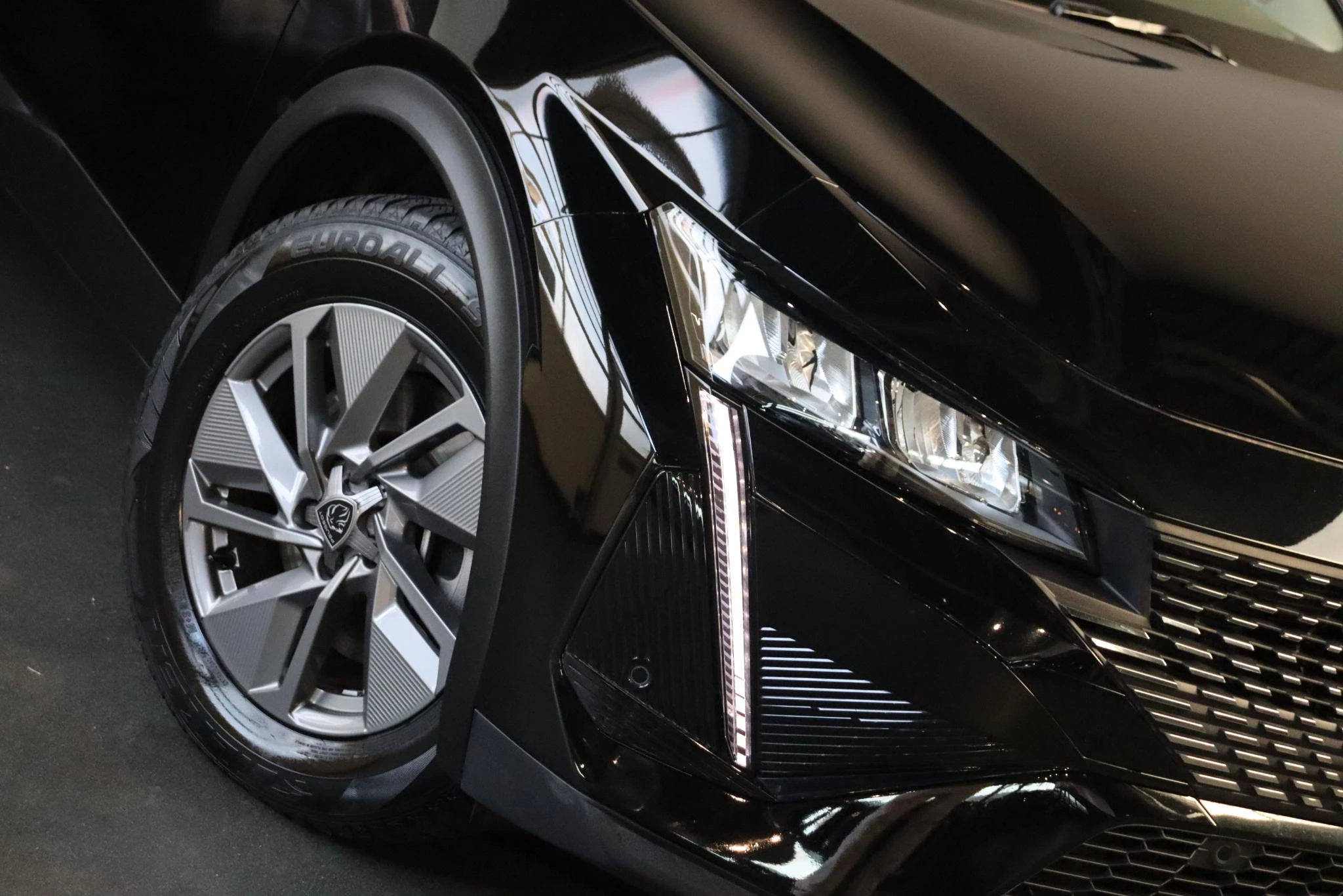 Hoofdafbeelding Peugeot 408