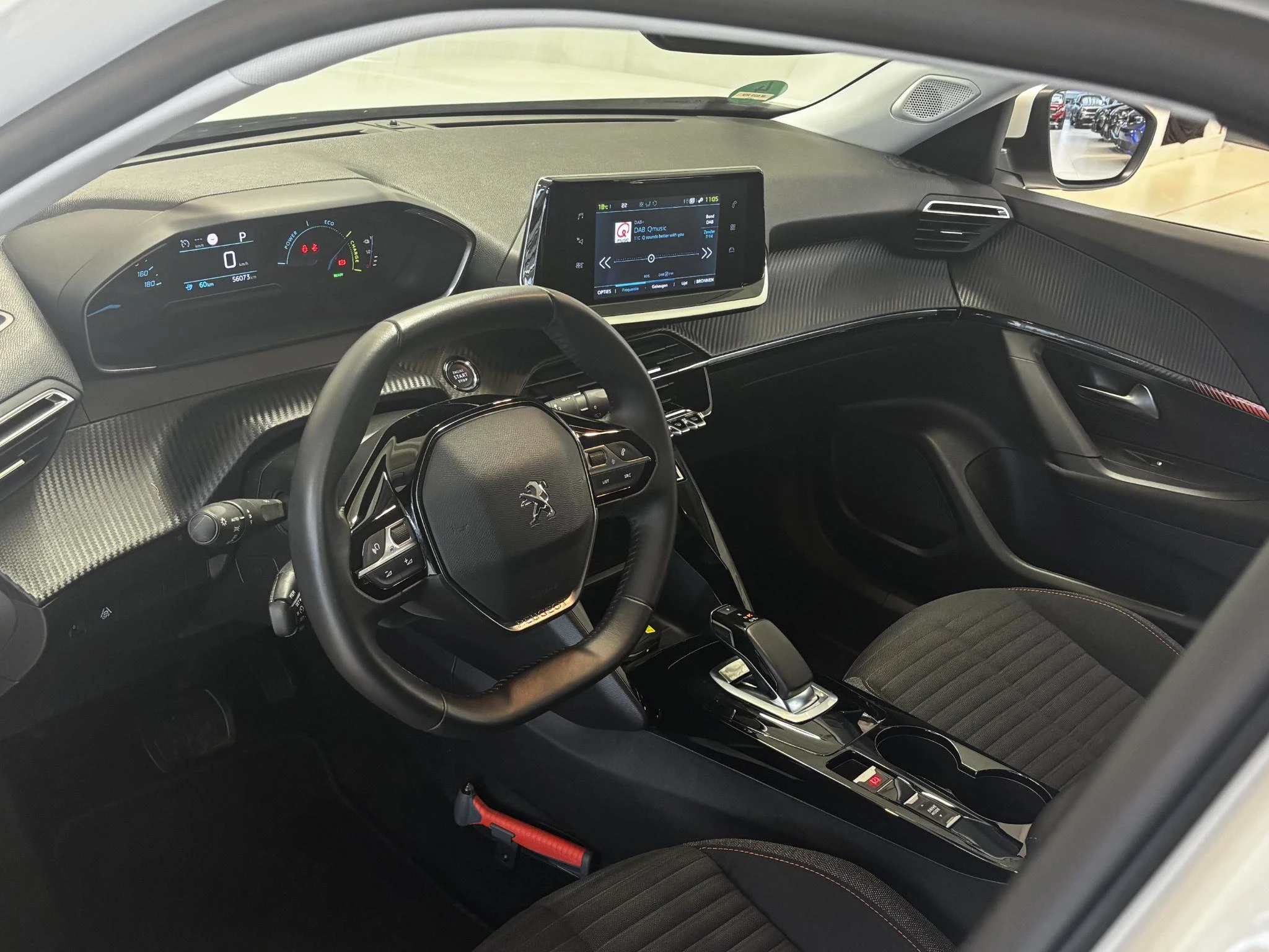 Hoofdafbeelding Peugeot e-2008