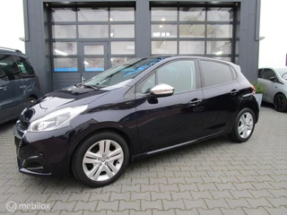 Peugeot 208 1.2 PureTech Signature 67dkm! Airco Carplay Cruise