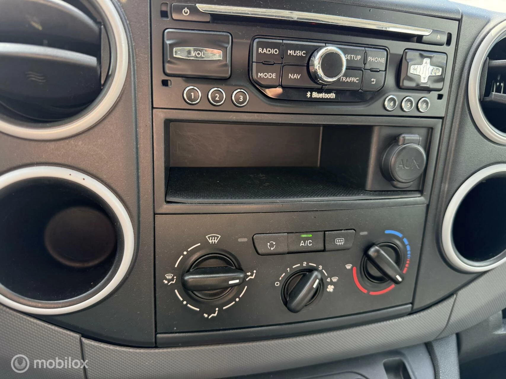 Hoofdafbeelding Peugeot Partner