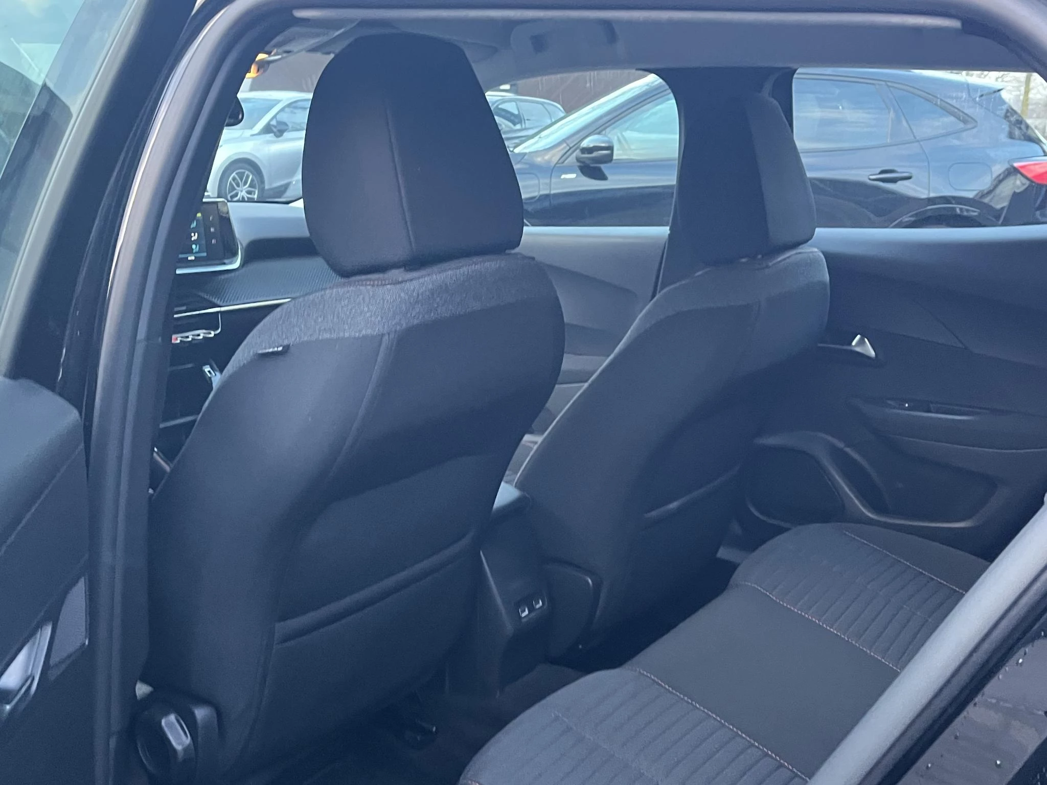 Hoofdafbeelding Peugeot e-2008