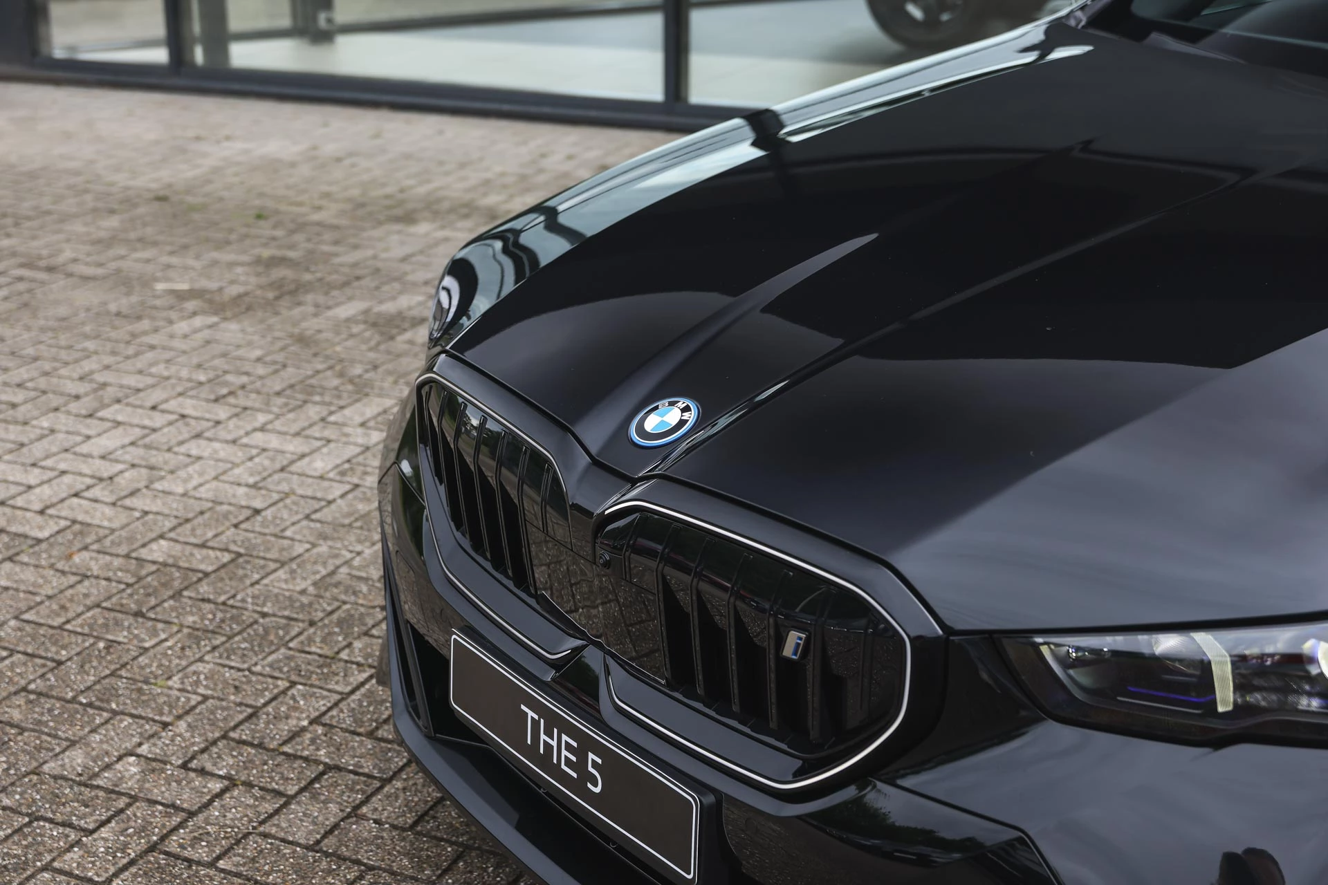 Hoofdafbeelding BMW i5