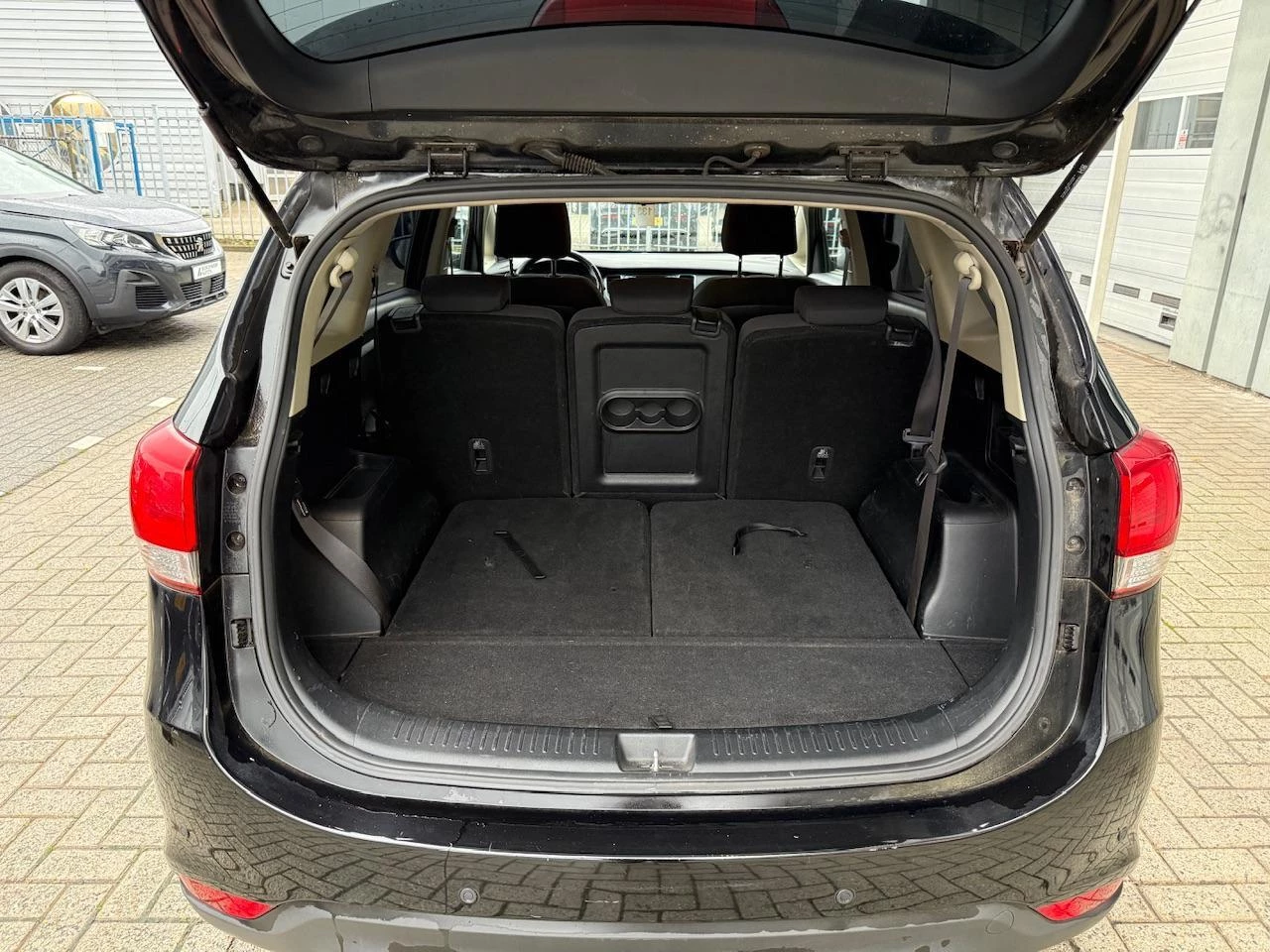 Hoofdafbeelding Kia Carens