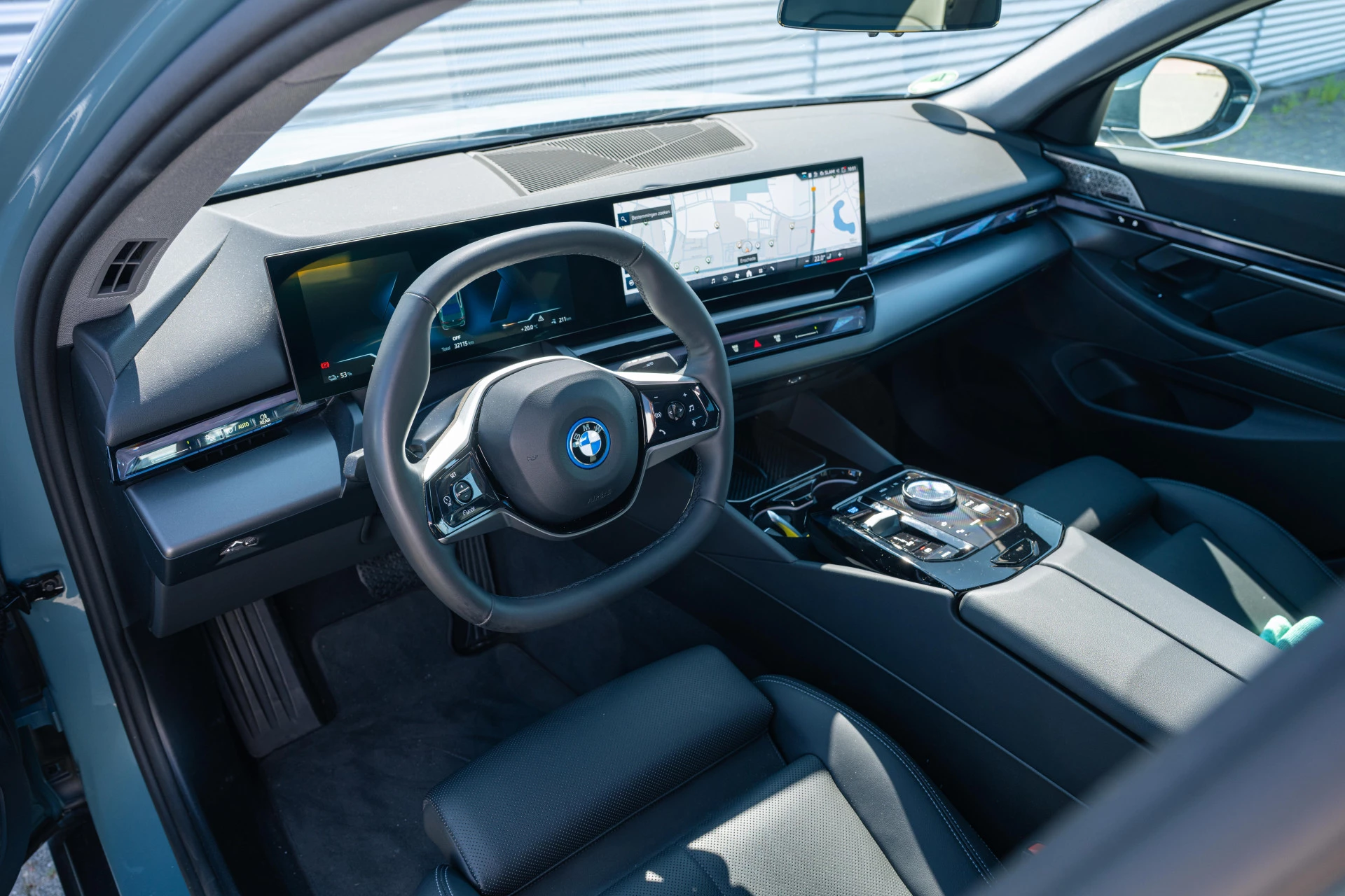 Hoofdafbeelding BMW i5