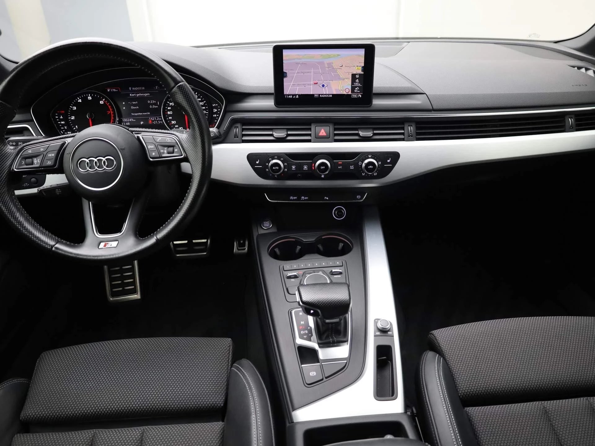 Hoofdafbeelding Audi A4