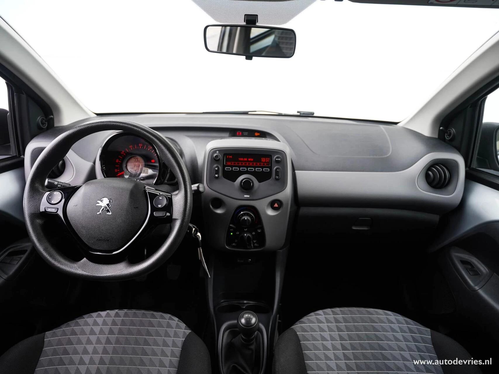 Hoofdafbeelding Peugeot 108