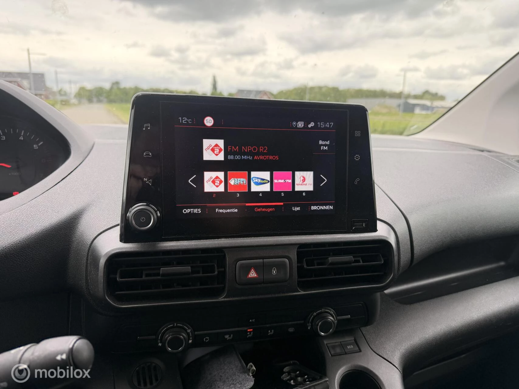 Hoofdafbeelding Peugeot Partner