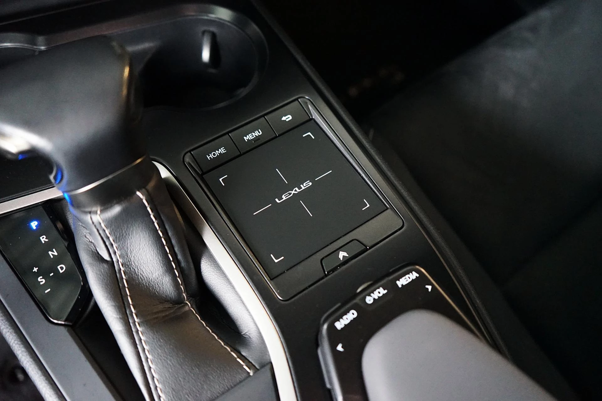 Hoofdafbeelding Lexus UX