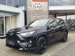 Toyota RAV4 2.5 HYBRID AWD BLACK-EDITION JBL-AUDIO STOELVERW NAVI 1650 KG TREKGEWICHT BLUETOOTH PARK-SENSOREN ELEK-ACHTERKLEP DRAADLOOS-LADEN