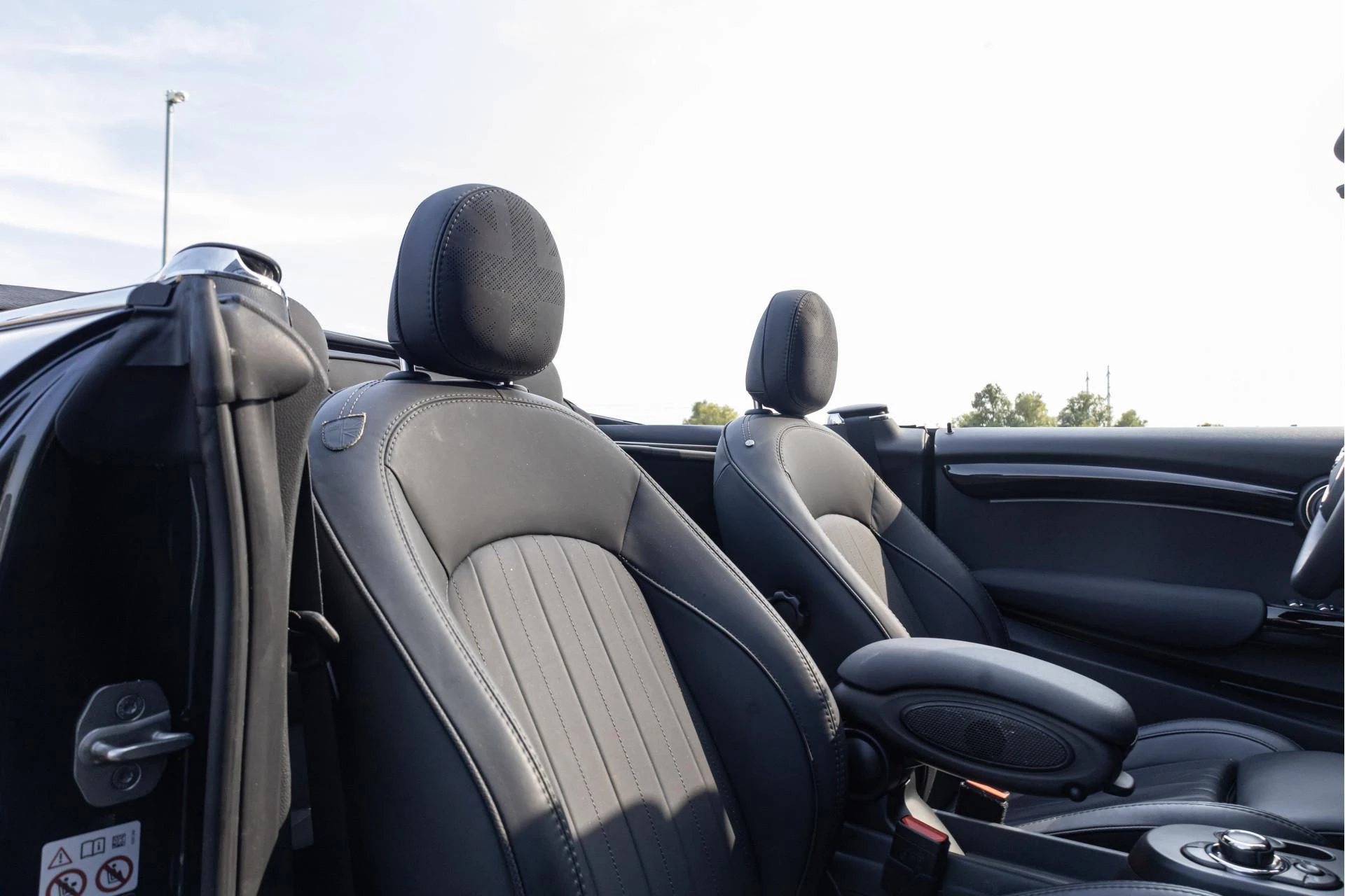 Hoofdafbeelding MINI Cabrio