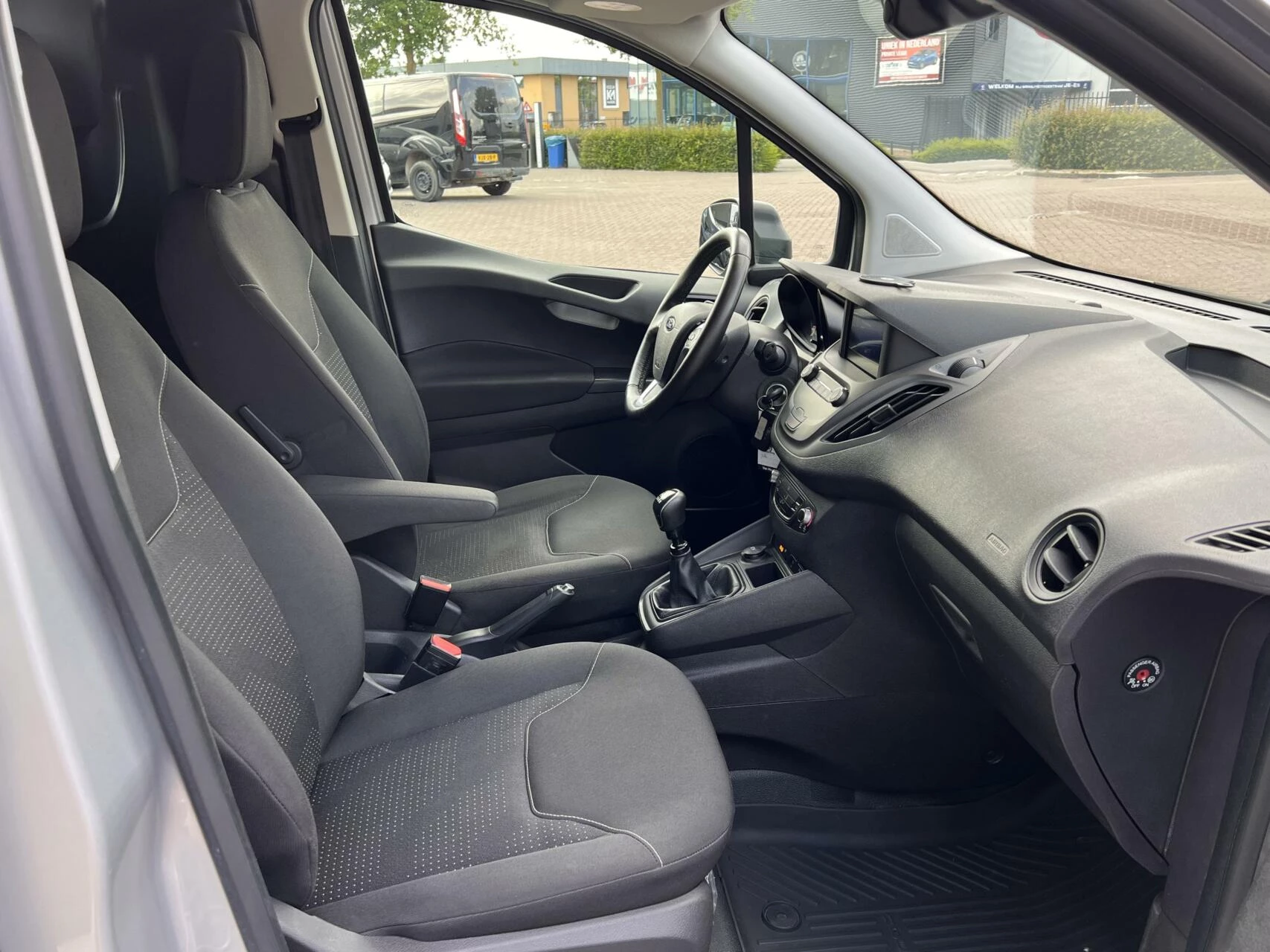 Hoofdafbeelding Ford Transit Courier