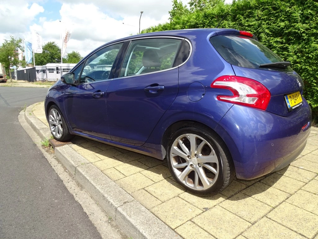 Hoofdafbeelding Peugeot 208