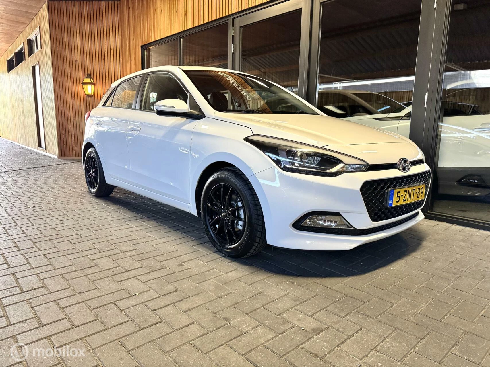 Hoofdafbeelding Hyundai i20