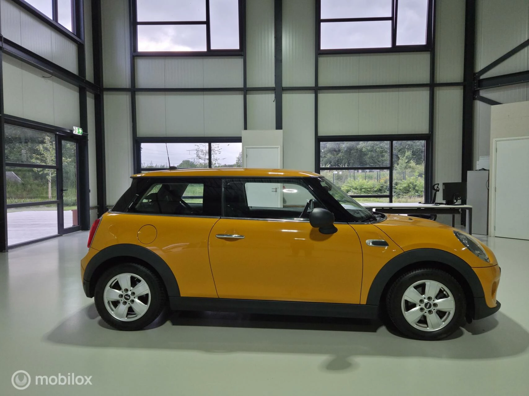 Hoofdafbeelding MINI One