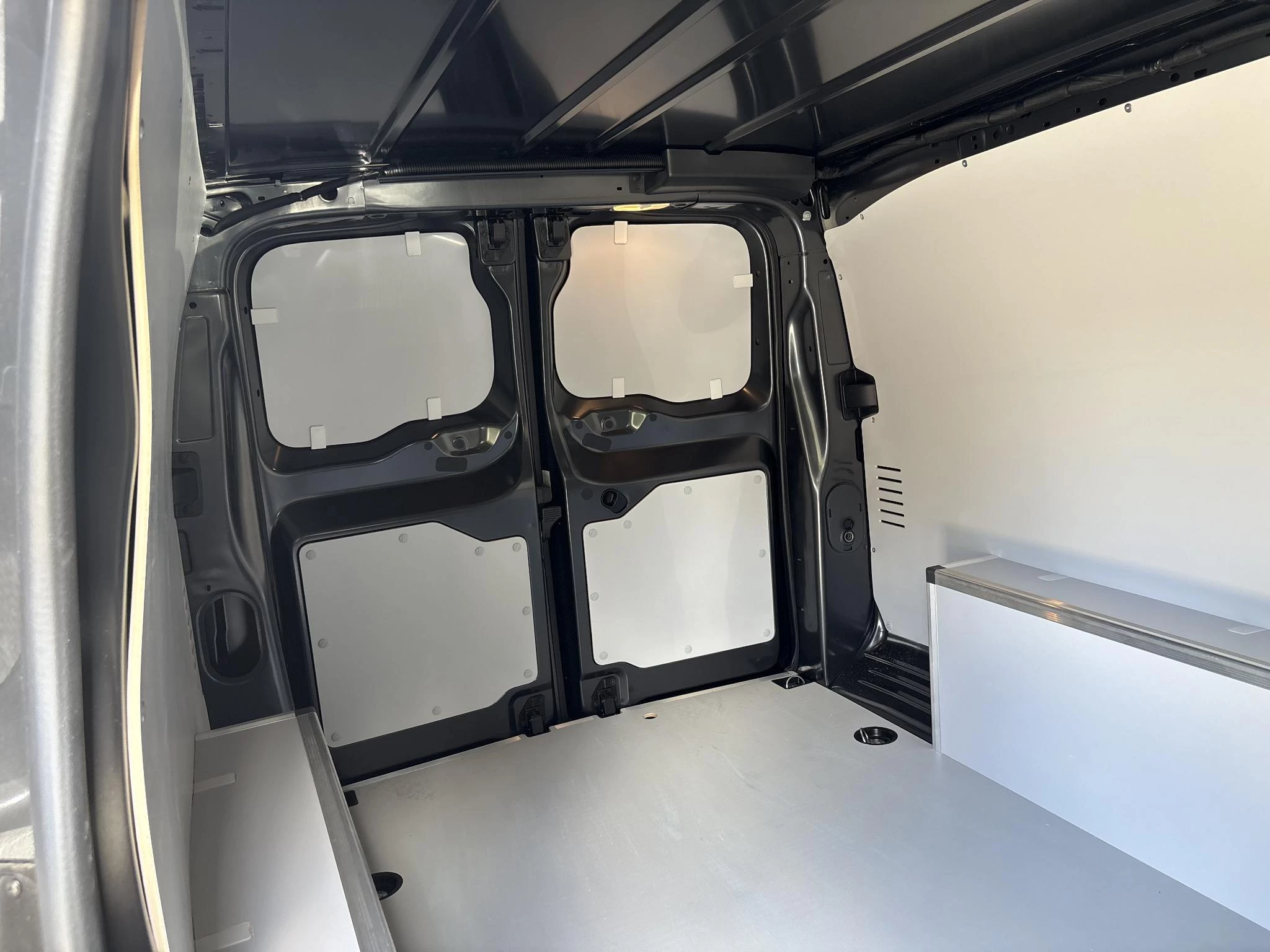 Hoofdafbeelding Peugeot e-Expert