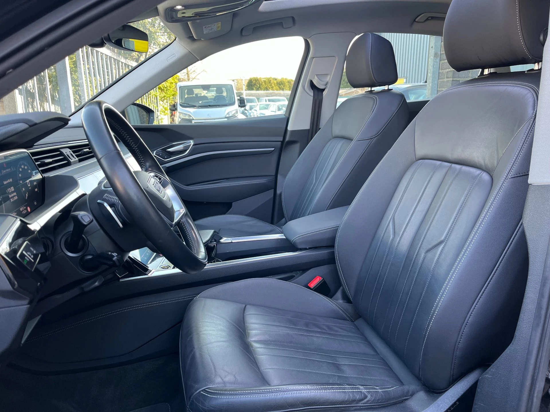 Hoofdafbeelding Audi e-tron