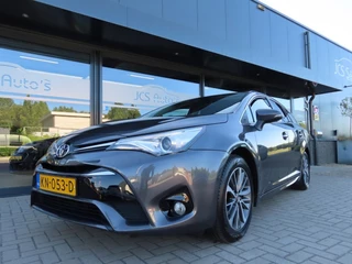 Hoofdafbeelding Toyota Avensis Toyota Avensis 1.8 VVT-I Lease Pro Ecc Cruise Trekhaak 2016