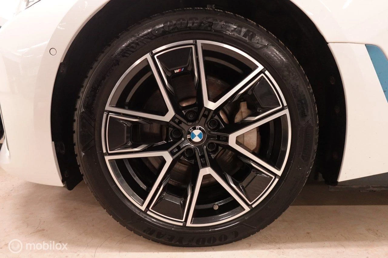 Hoofdafbeelding BMW i4