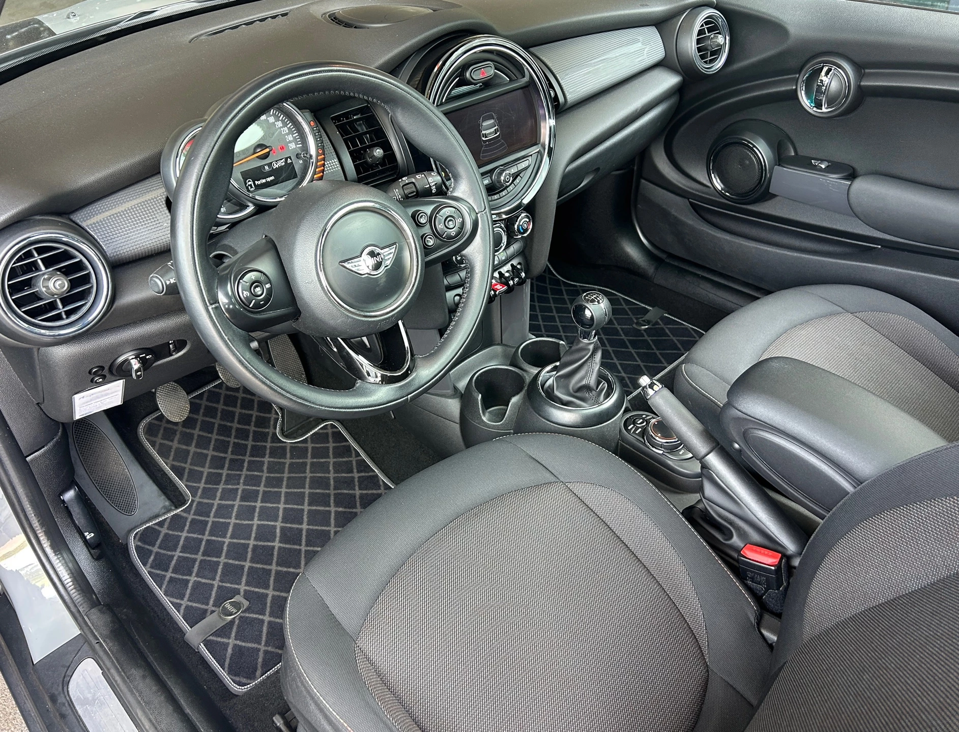 Hoofdafbeelding MINI 3-deurs