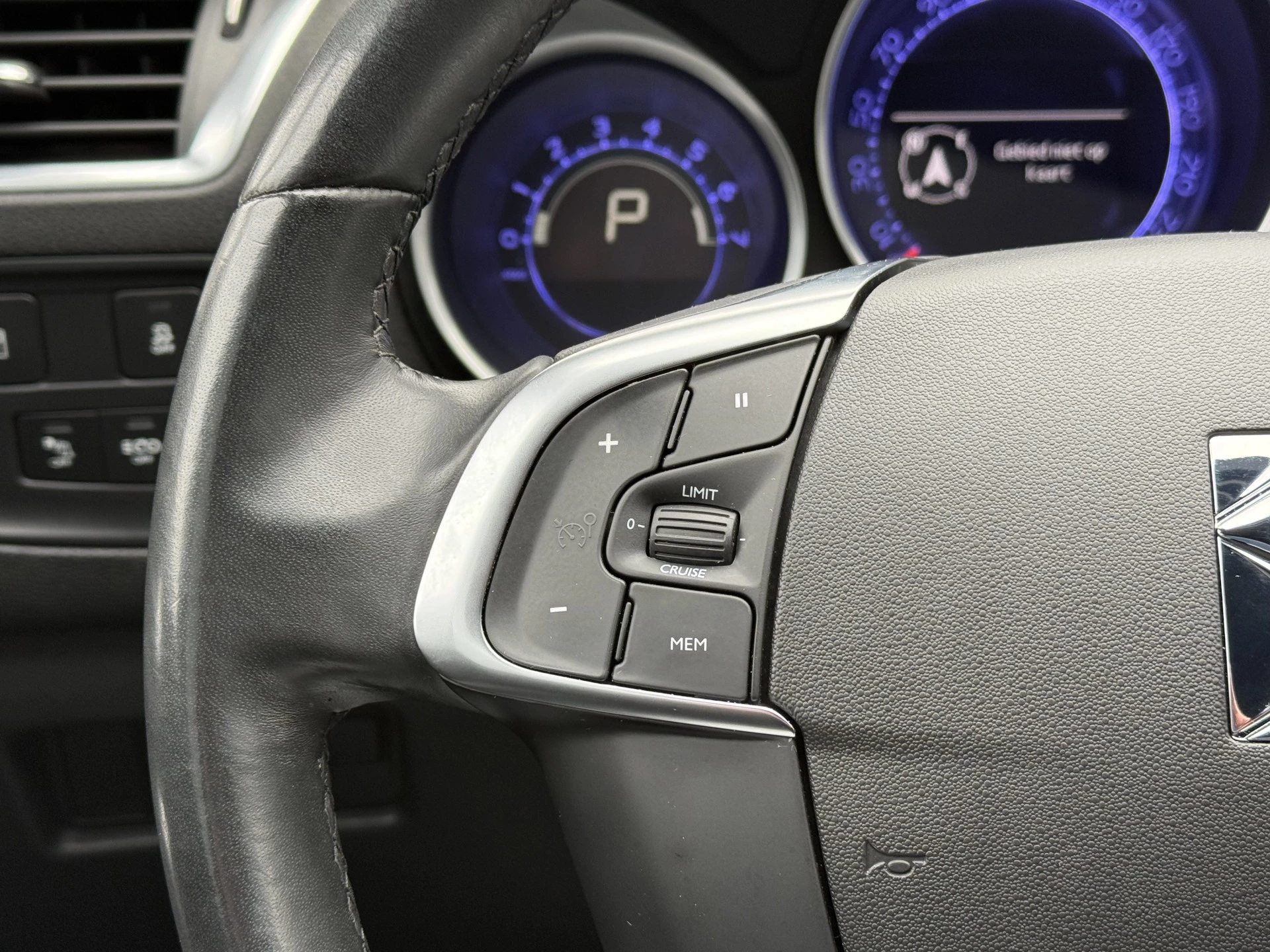 Hoofdafbeelding DS DS 4