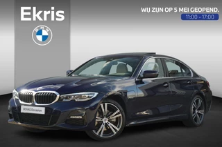 BMW 3 Serie Sedan 320e High Executive M Sportpakket 19'' / Schuif-/kanteldak / Elektrisch verstelbare voorstoelen / HiFi System