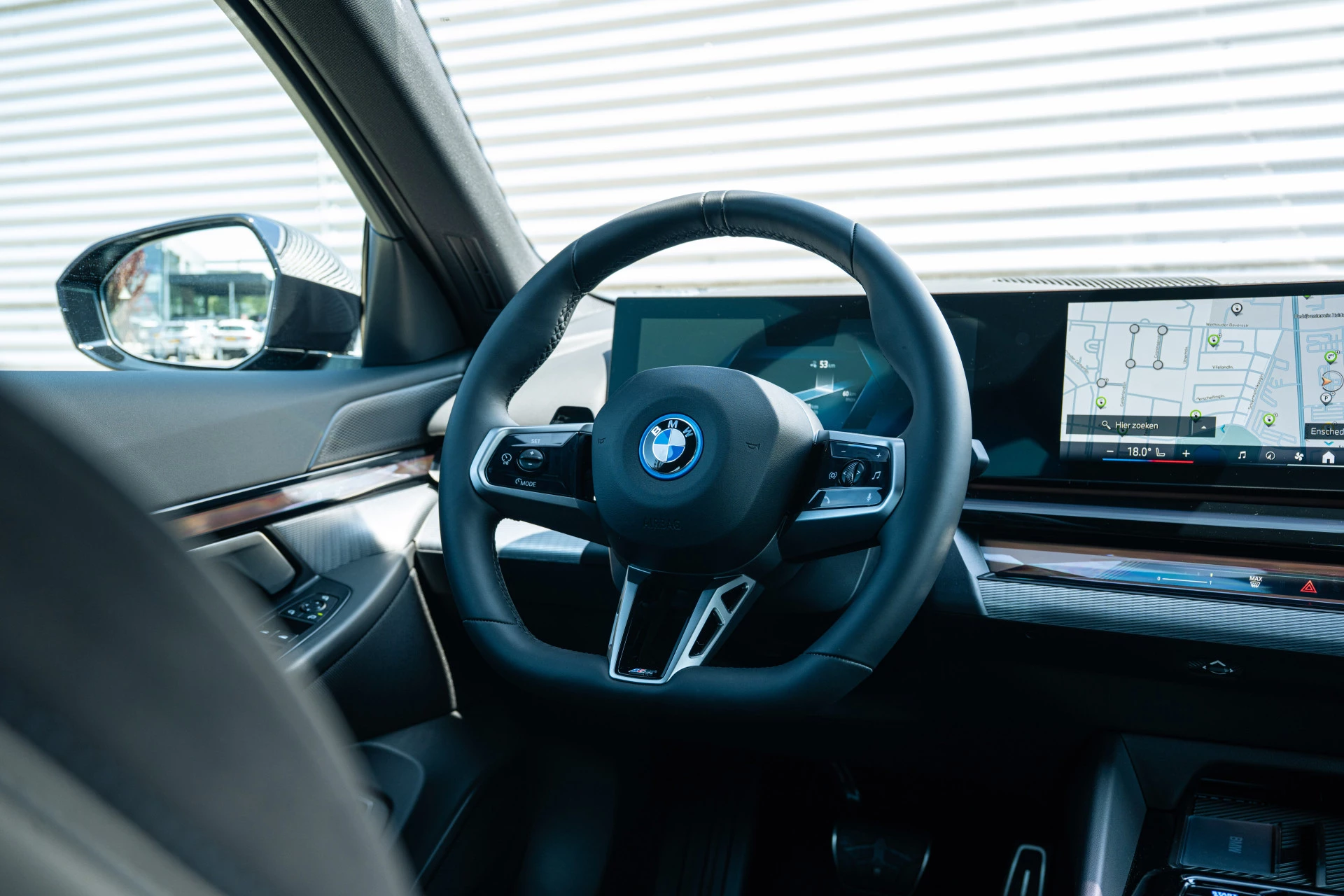 Hoofdafbeelding BMW i5
