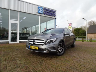 Hoofdafbeelding Mercedes-Benz GLA Mercedes-Benz GLA 180 Ambition Automaat LED/Camera/Trekhaak/Navi