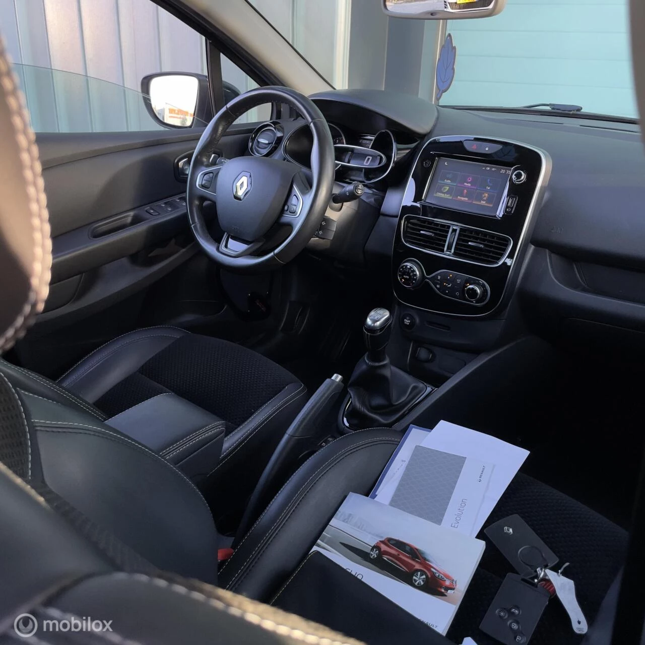 Hoofdafbeelding Renault Clio