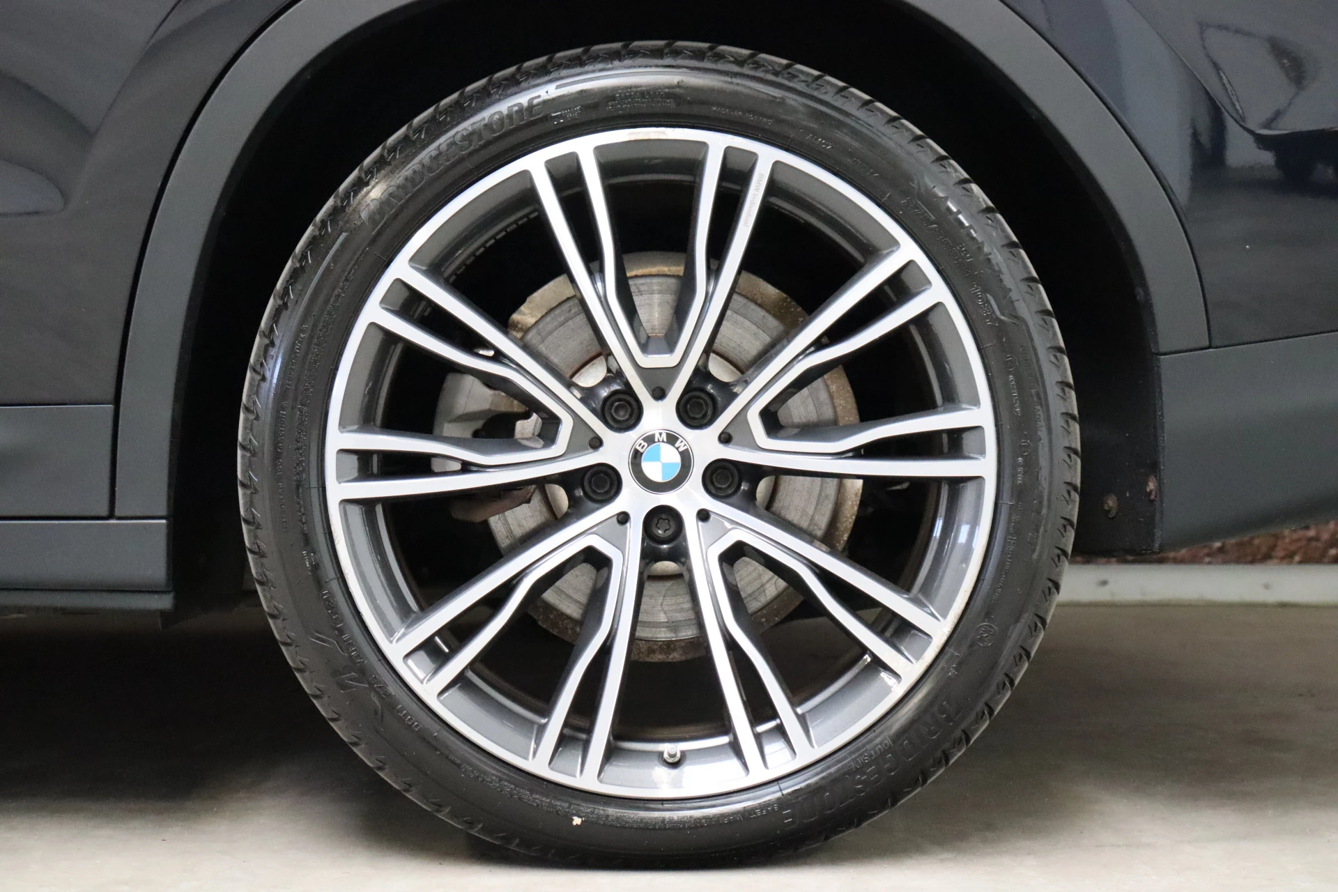 Hoofdafbeelding BMW iX3