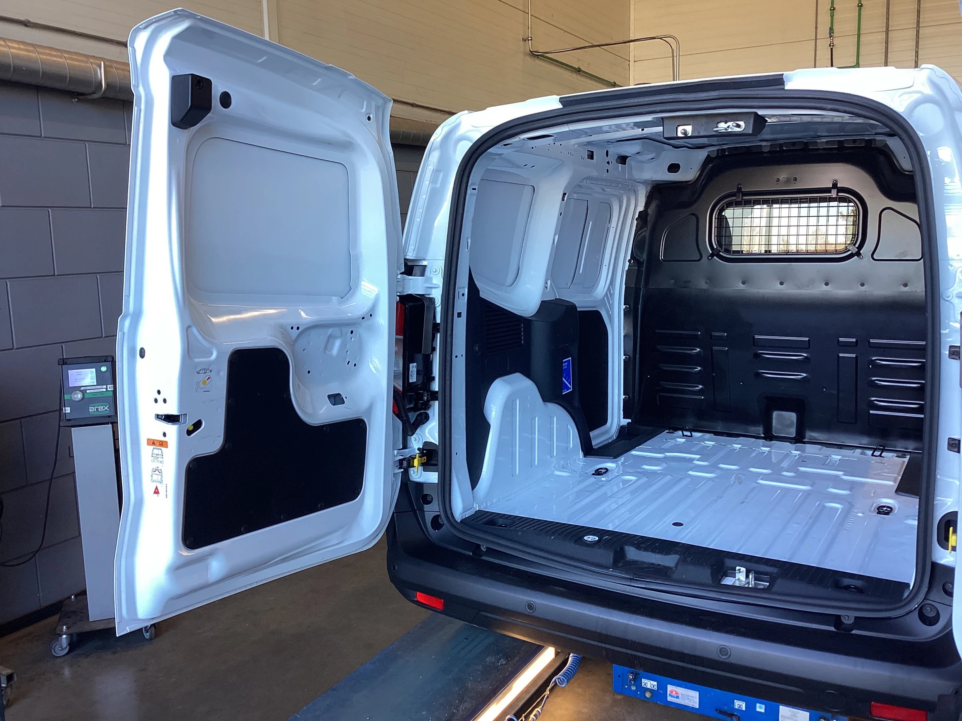 Hoofdafbeelding Ford Transit Courier