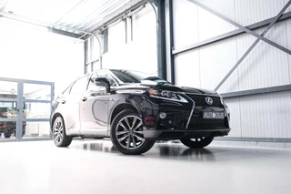 Lexus RX 450h 4WD F-Sport Line | Mark Levinson | Dealer onderhouden | Accugarantie | V6 | Trekhaak | NL auto NAP |