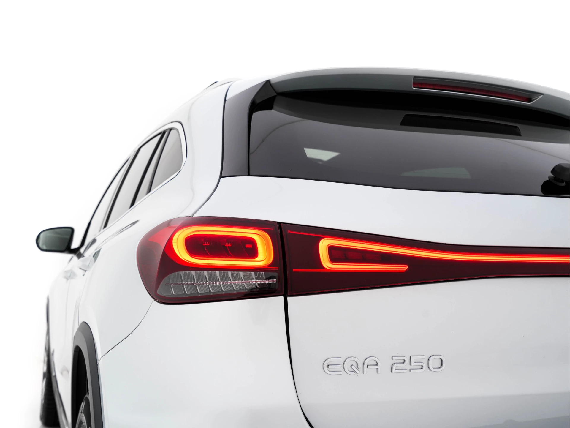 Hoofdafbeelding Mercedes-Benz EQA