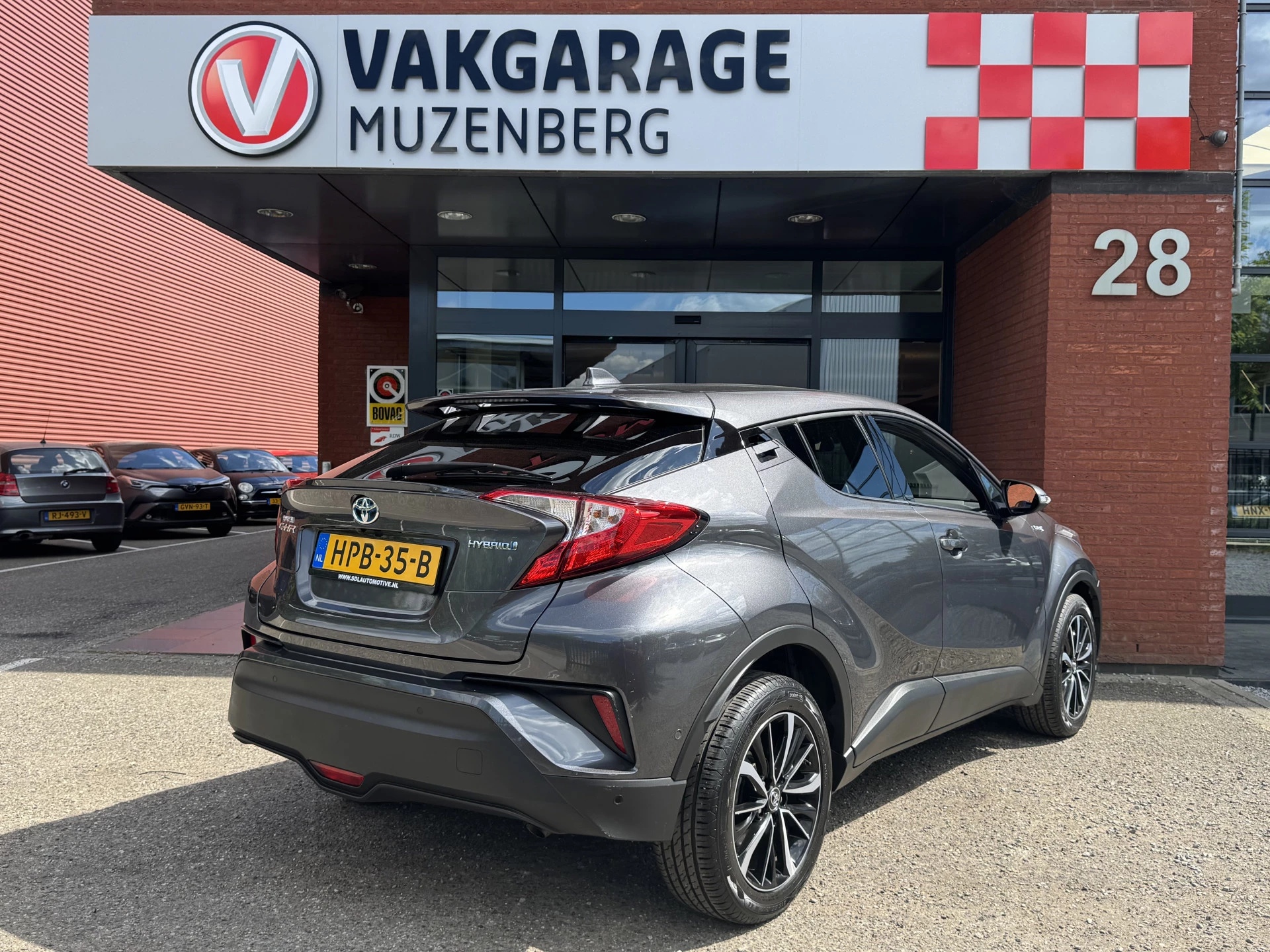 Hoofdafbeelding Toyota C-HR