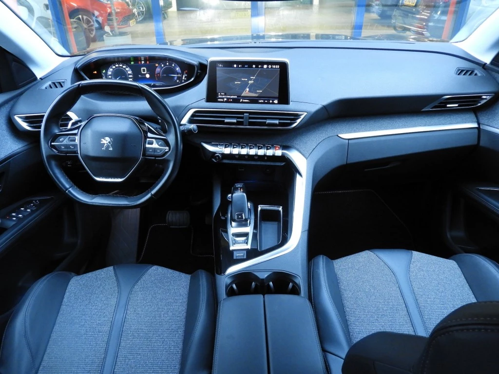 Hoofdafbeelding Peugeot 5008