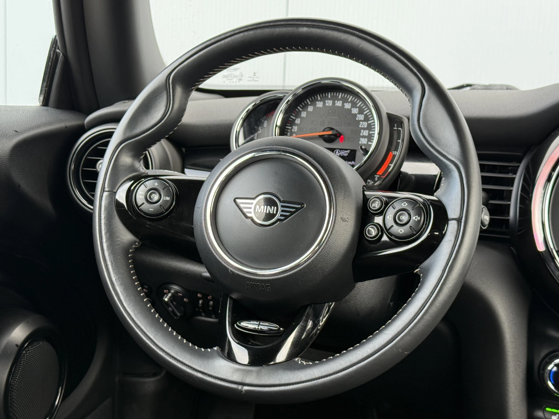 Hoofdafbeelding MINI Cooper