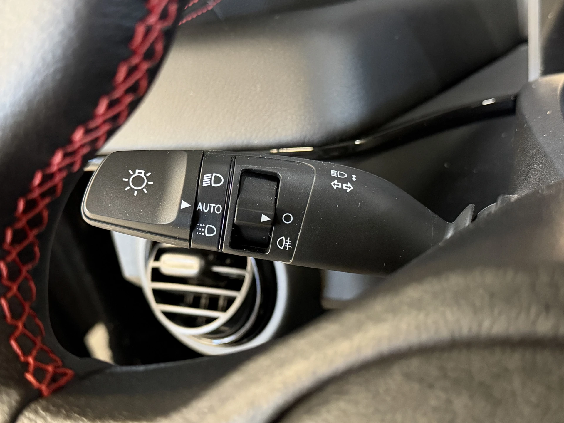 Hoofdafbeelding Silence S04